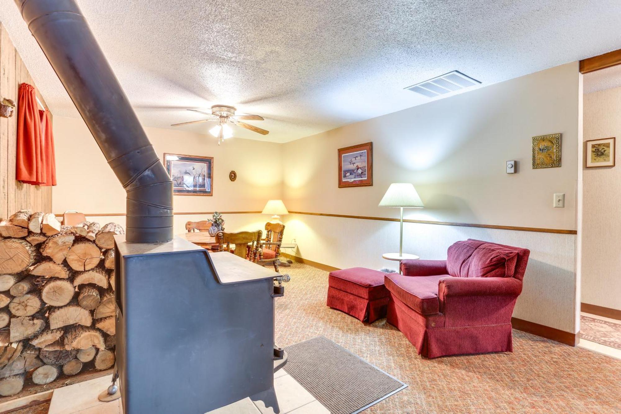 Cozy Black Hills Nature Retreat With Private Deck! 래피드시티 외부 사진
